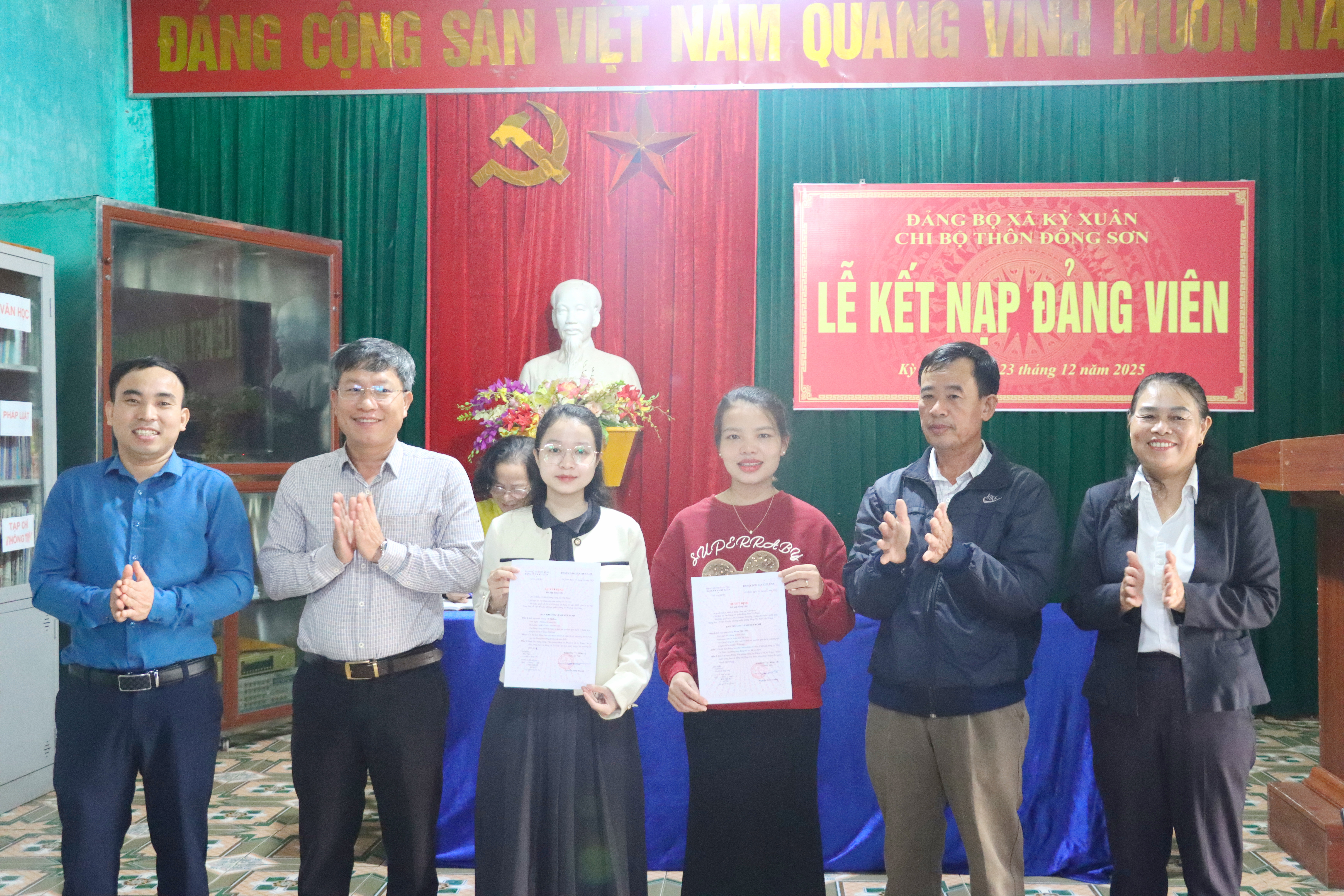 Xã Kỳ Xuân làm tốt công tác kết nạp đảng viên mới