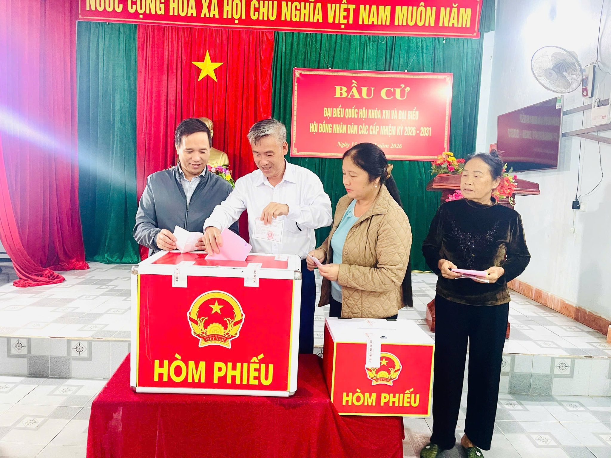 Hôm nay, 13.068 cử tri Kỳ Xuân nô nức đi bầu cử