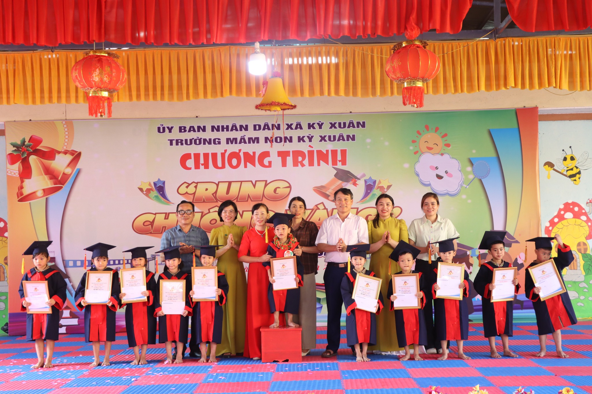 Sôi nổi hội thi “Rung chuông vàng” tại trường mầm non Kỳ Xuân