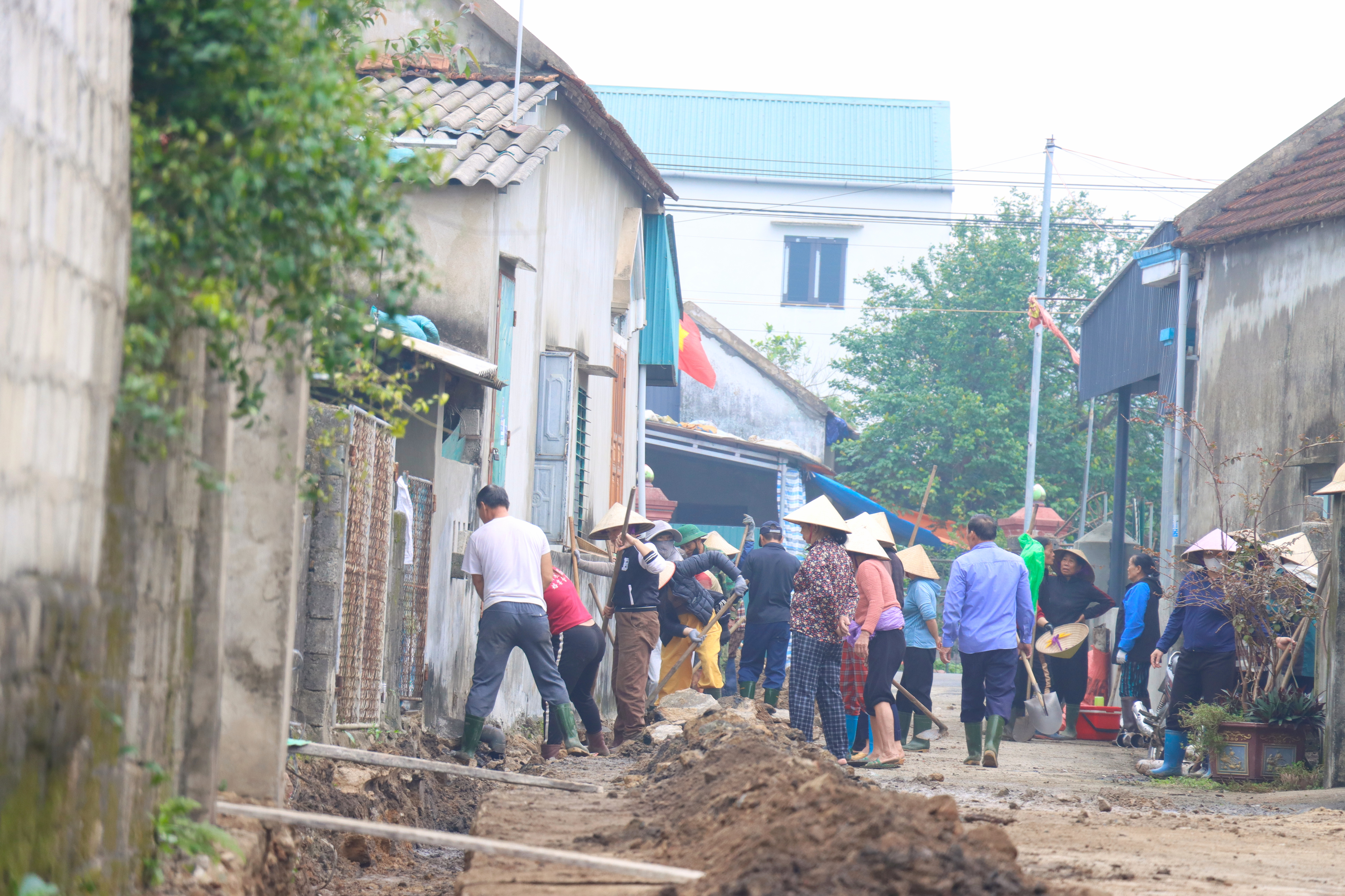 Khí thế xây dựng NTM tại thôn Kim Sơn xã Kỳ Xuân