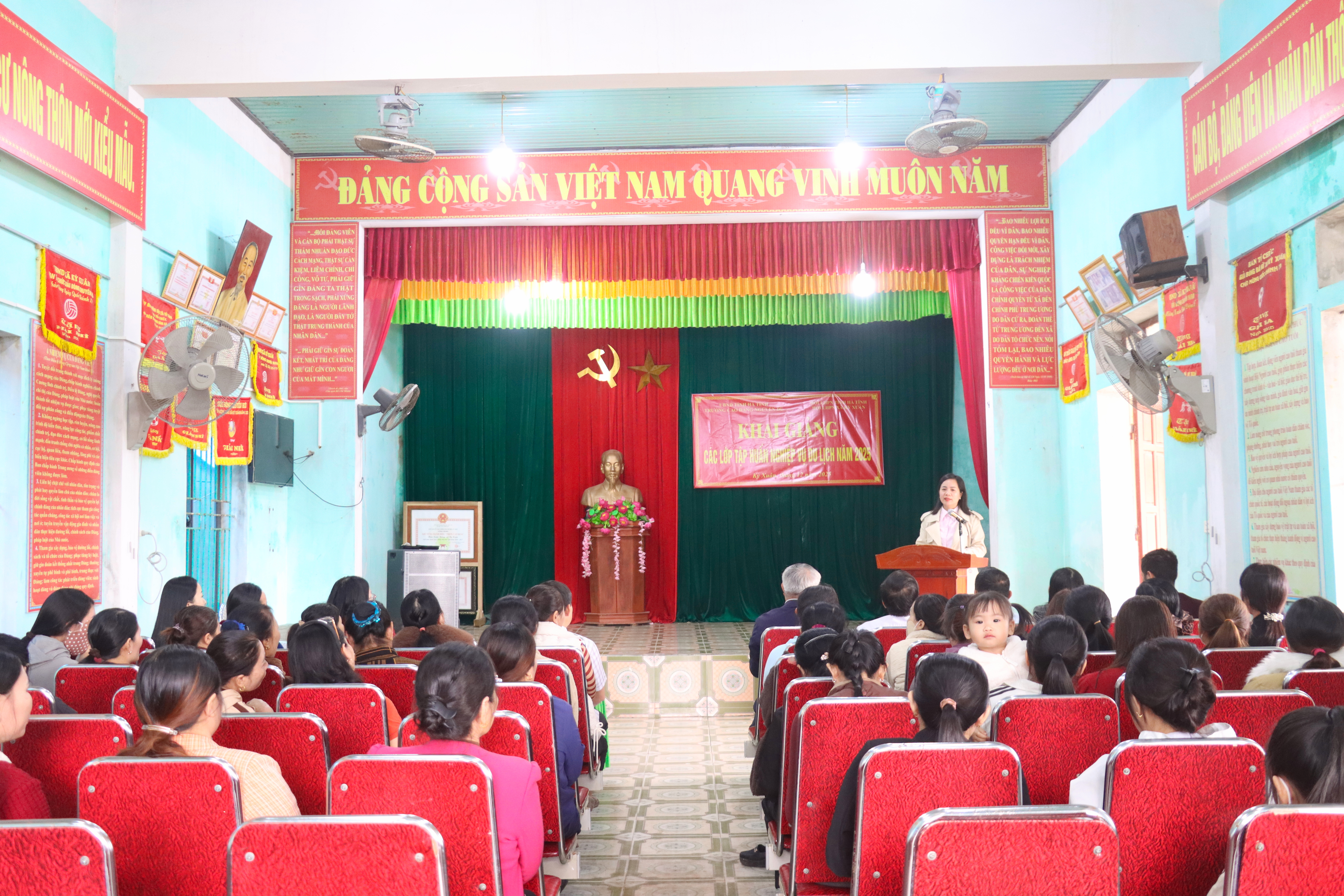 Tập huấn nghiệp vụ dịch vụ du lịch năm 2025 tại xã Kỳ Xuân