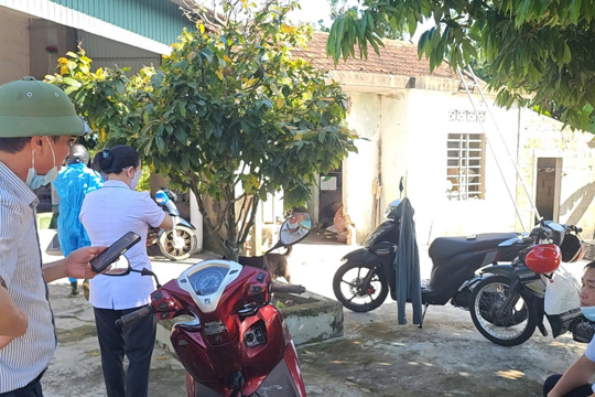 Thôn Đông Sơn khẩn trương ra quân phòng, chống dịch sốt xuất huyết  