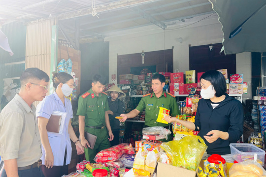 Kỳ Xuân tăng cường kiểm tra an toàn thực phẩm dịp tết Trung thu