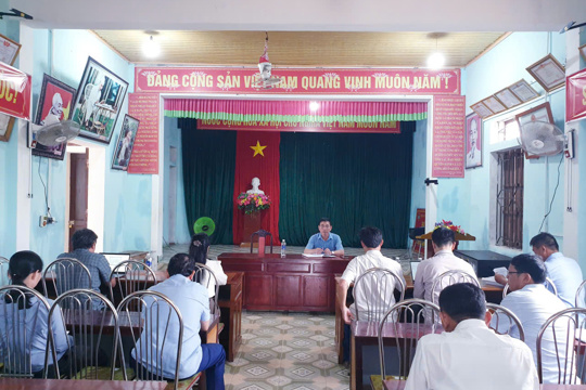 Thường trực HĐND xã Kỳ Xuân  khảo sát hoạt động của HTX Đức Quang theo kiến nghị cử tri