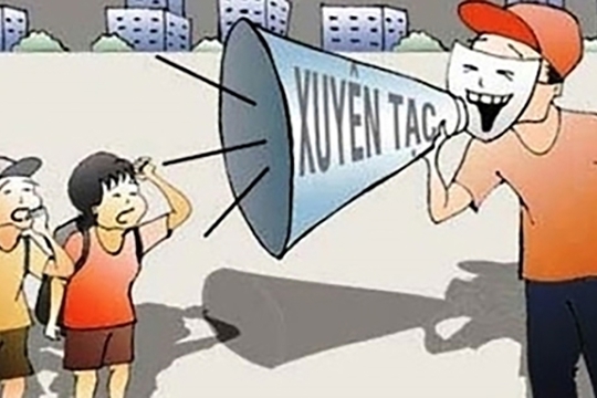 Đấu tranh, bác bỏ các luận điệu xuyên tạc lý luận về đường lối đổi mới